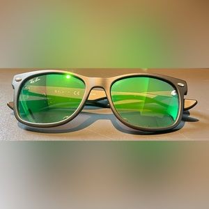 Junior Ray-Ban sunglasses